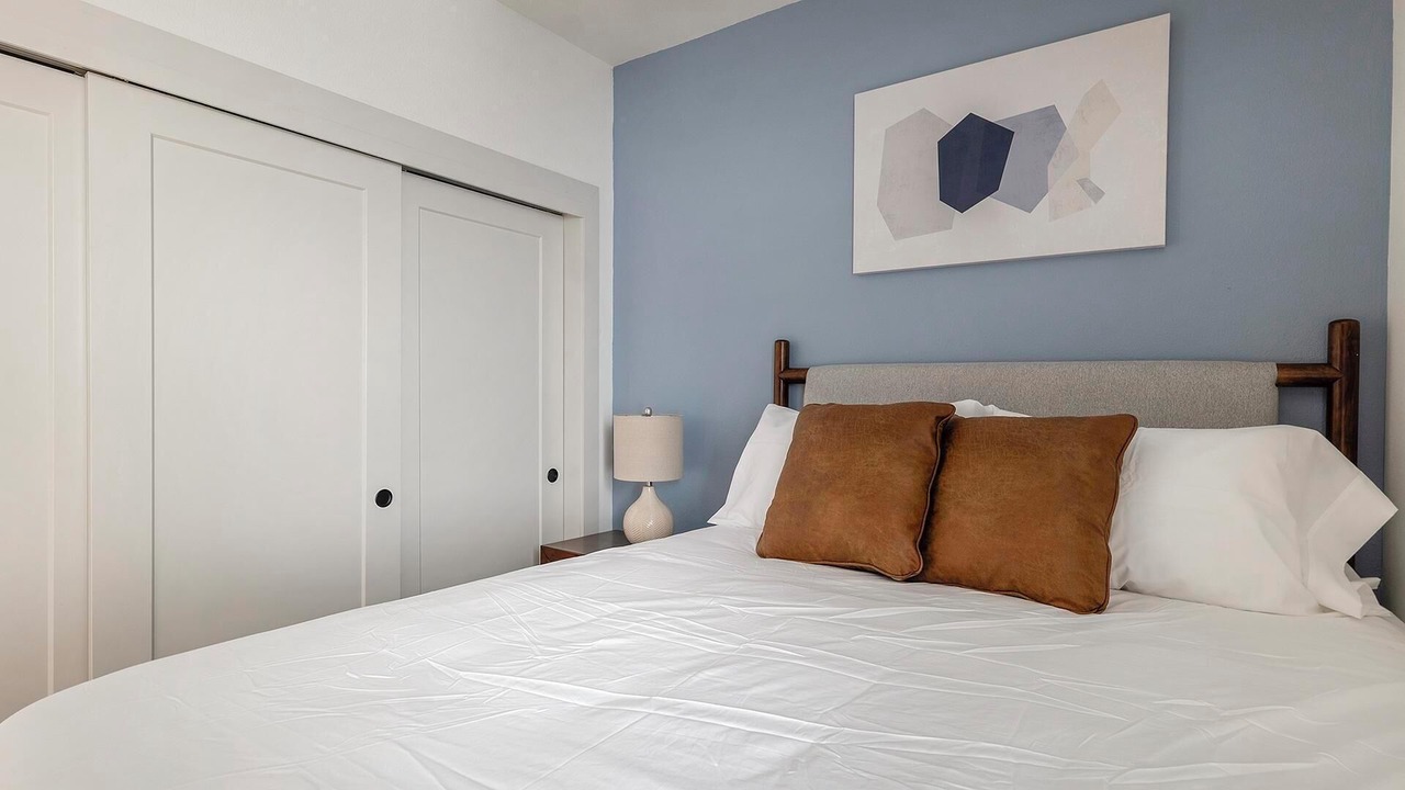 Photo of Bedroom in MLK