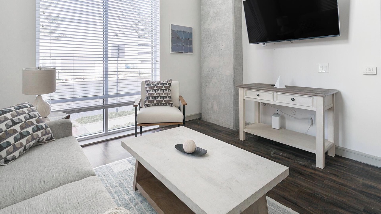Photo of Livingroom in Central Business District
