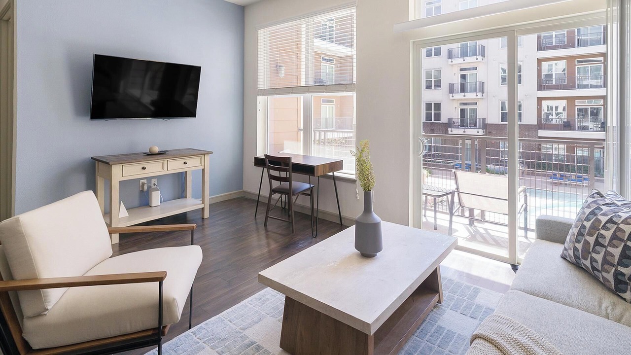 Photo of Livingroom in Central Business District