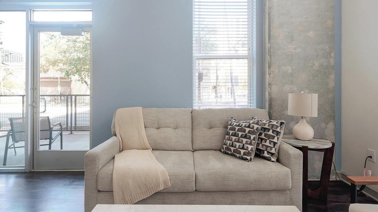 Photo of Livingroom in Central Business District