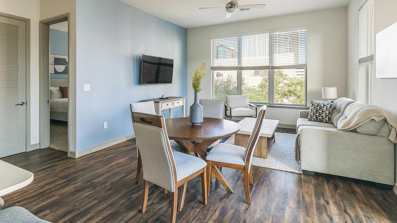 Photo of Livingroom in Central Business District