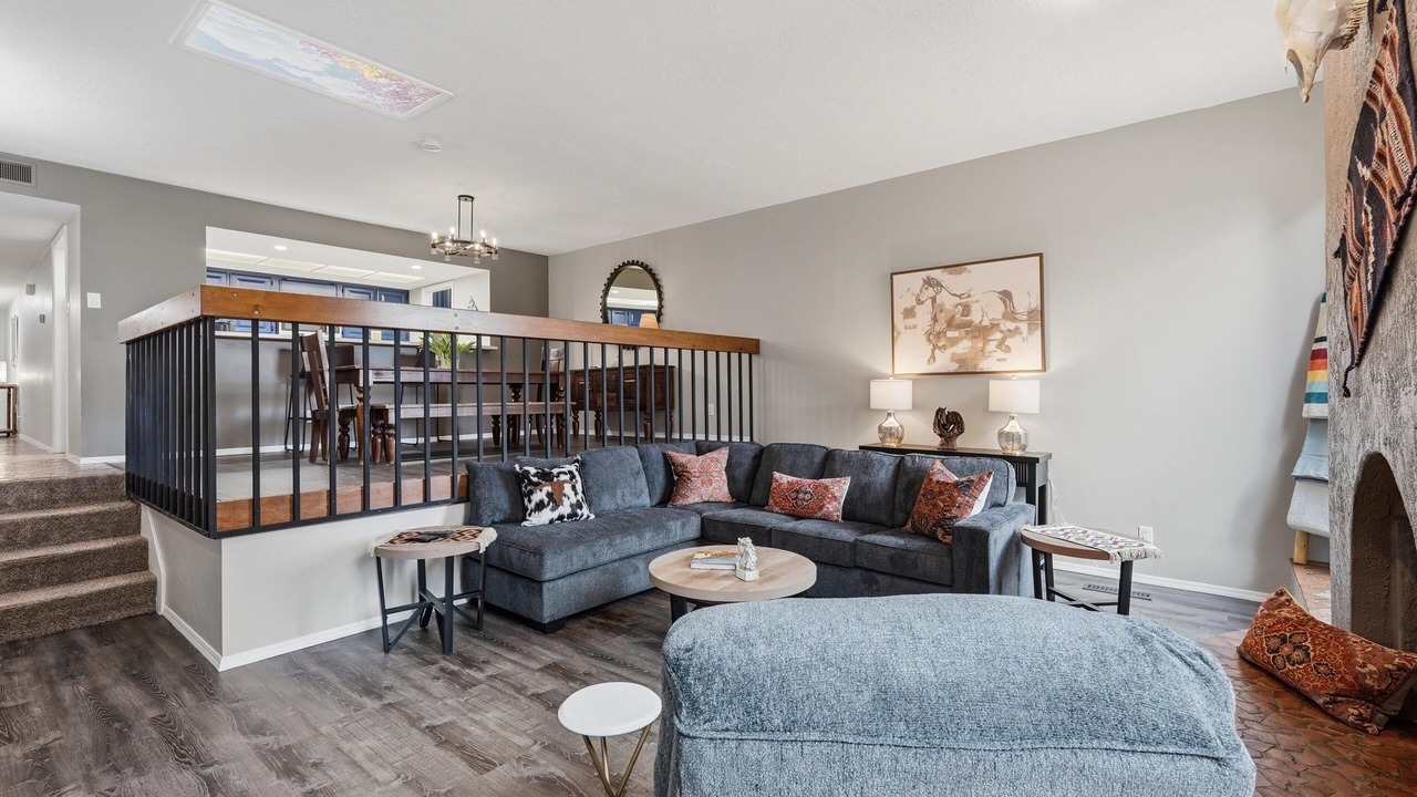 Photo of Livingroom in Northeast Heights