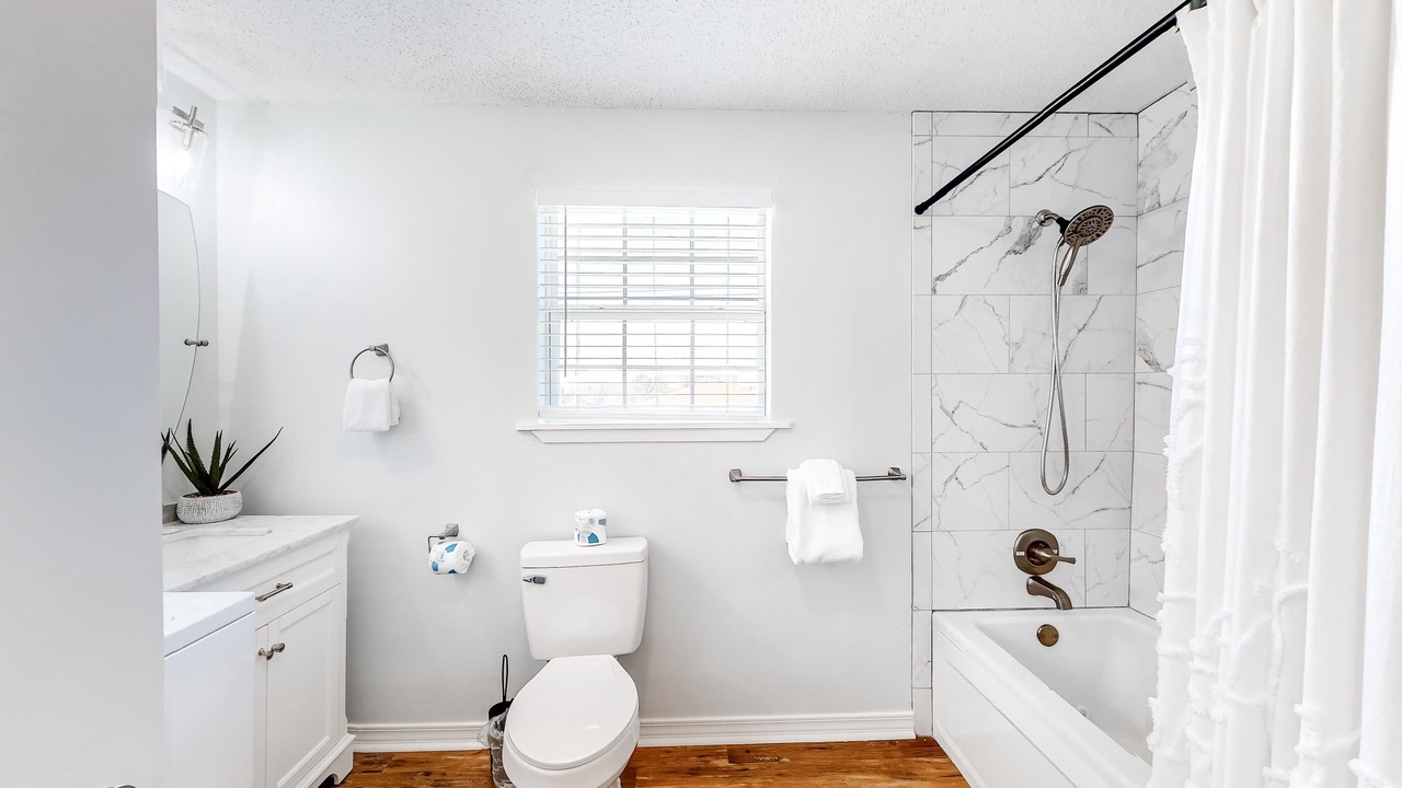 Photo of Bathroom in Royal Lagoons