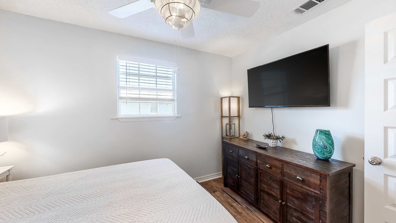 Photo of Bedroom in Royal Lagoons