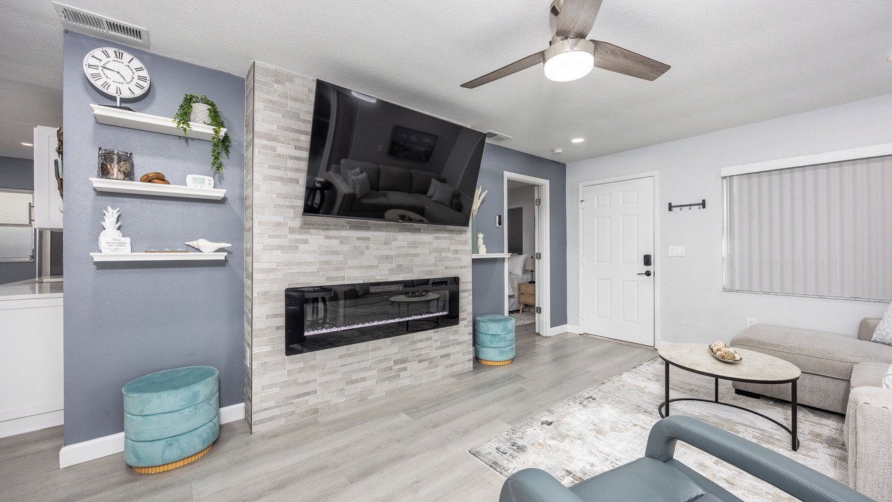 Photo of Livingroom in Arlington Park