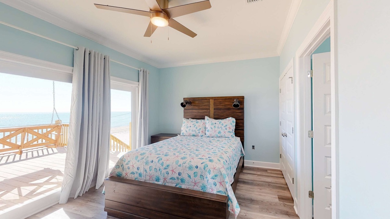 Photo of Bedroom in Dauphin Island