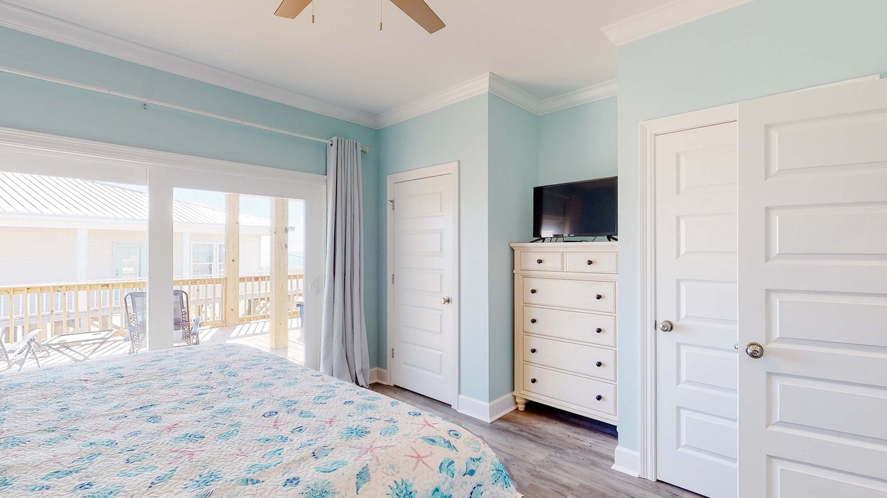Photo of Bedroom in Dauphin Island