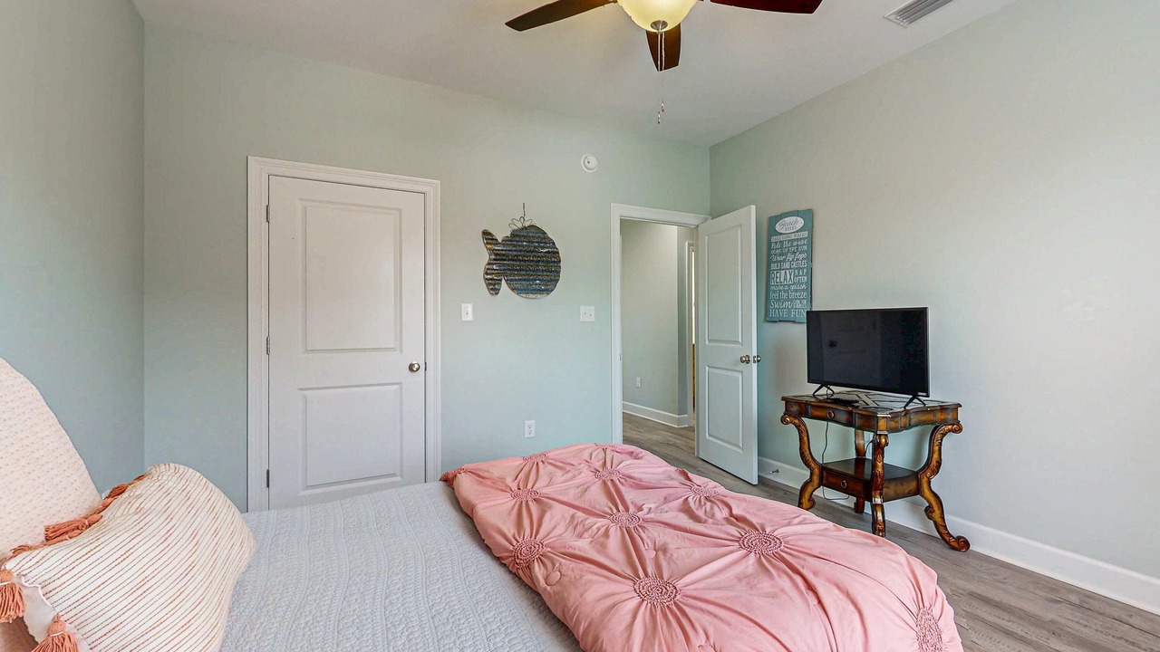 Photo of Bedroom in Audubon Place