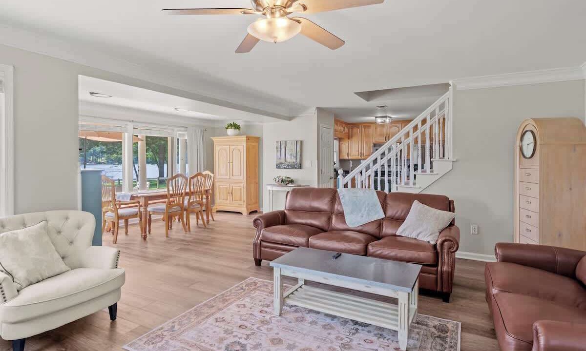 Photo of Livingroom in Lake Oconee