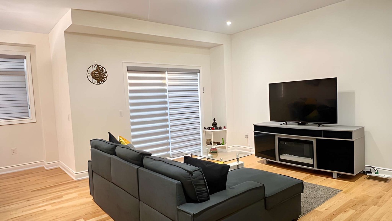 Photo of Livingroom in Ajax