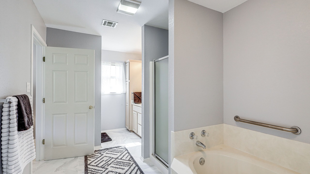 Photo of Bathroom in Morgans Point Resort