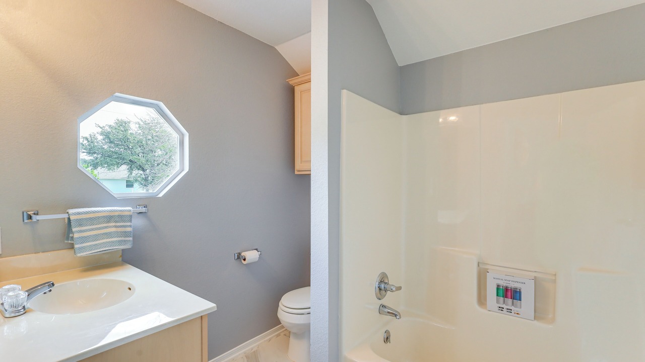 Photo of Bathroom in Morgans Point Resort