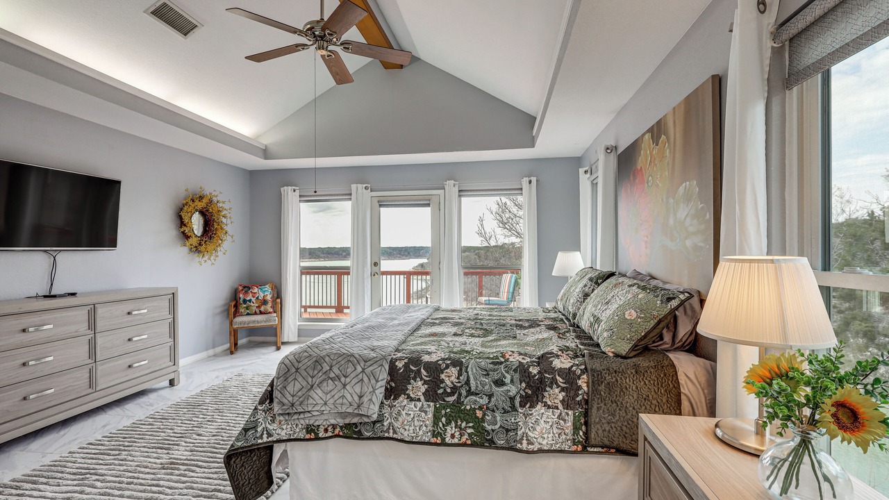 Photo of Bedroom in Morgans Point Resort