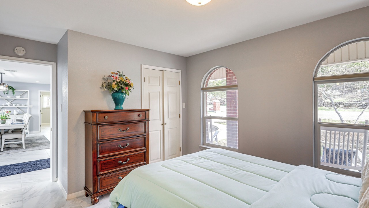 Photo of Bedroom in Morgans Point Resort