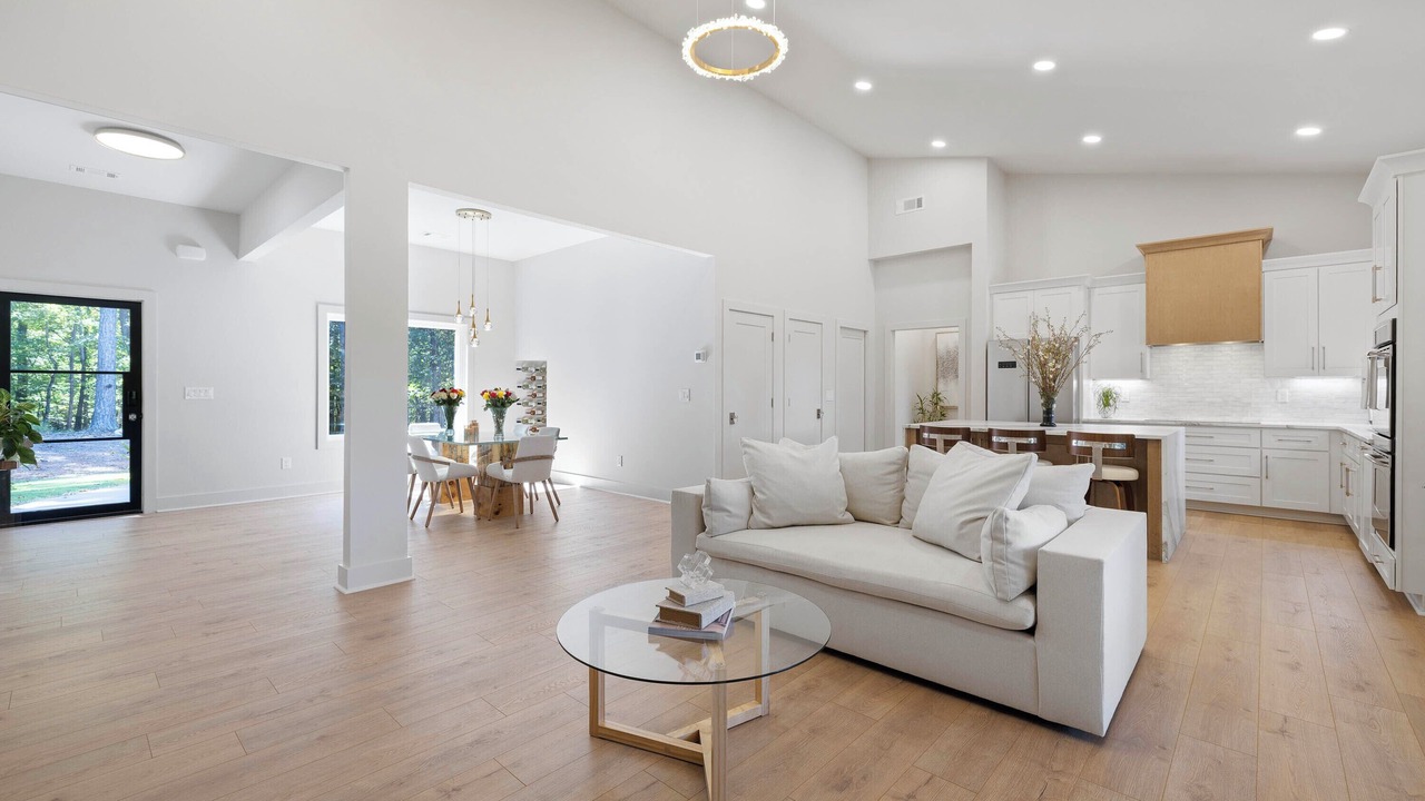 Photo of Livingroom in Lake Oconee
