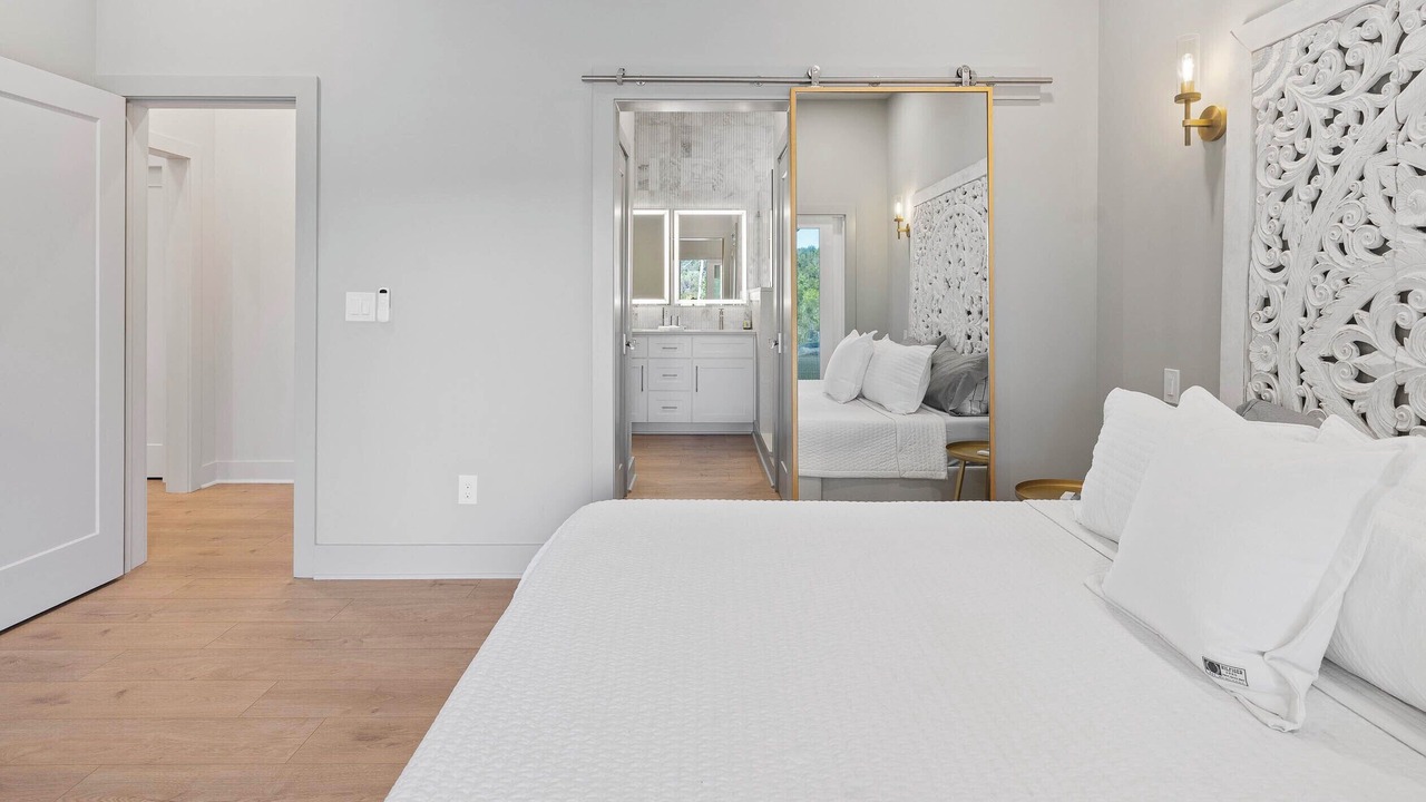 Photo of Bedroom in Lake Oconee
