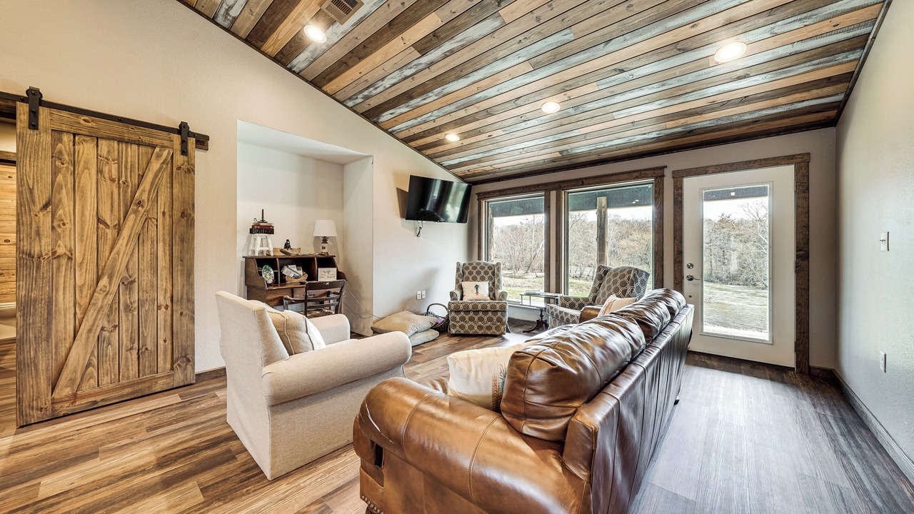Photo of Livingroom in Gillham