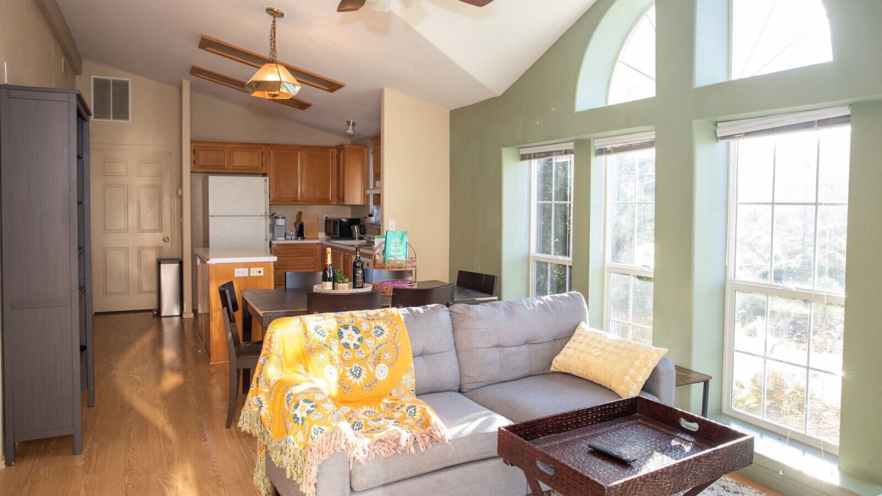 Photo of Livingroom in Ramona
