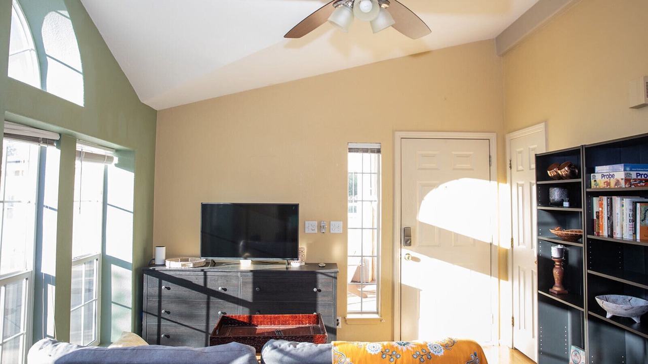 Photo of Livingroom in Ramona