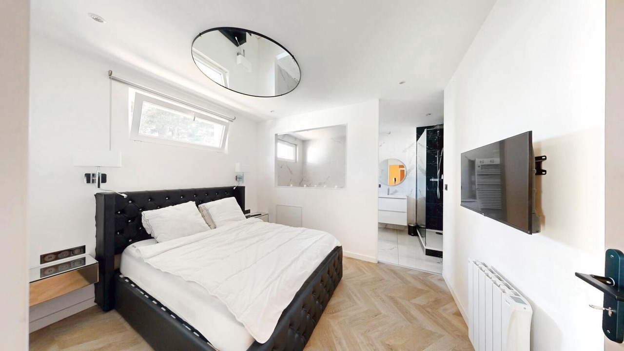 Photo of Bedroom in Bourguebus