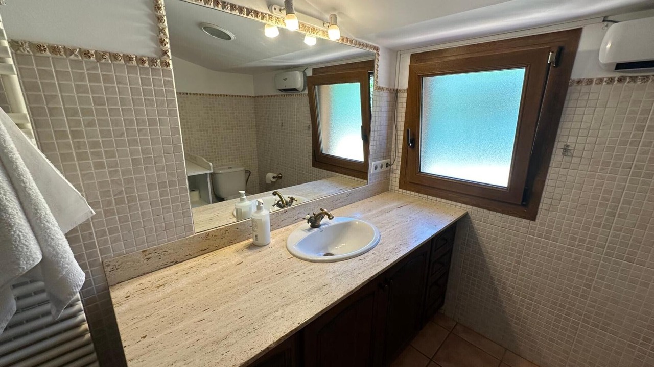 Photo of Bathroom in Pals