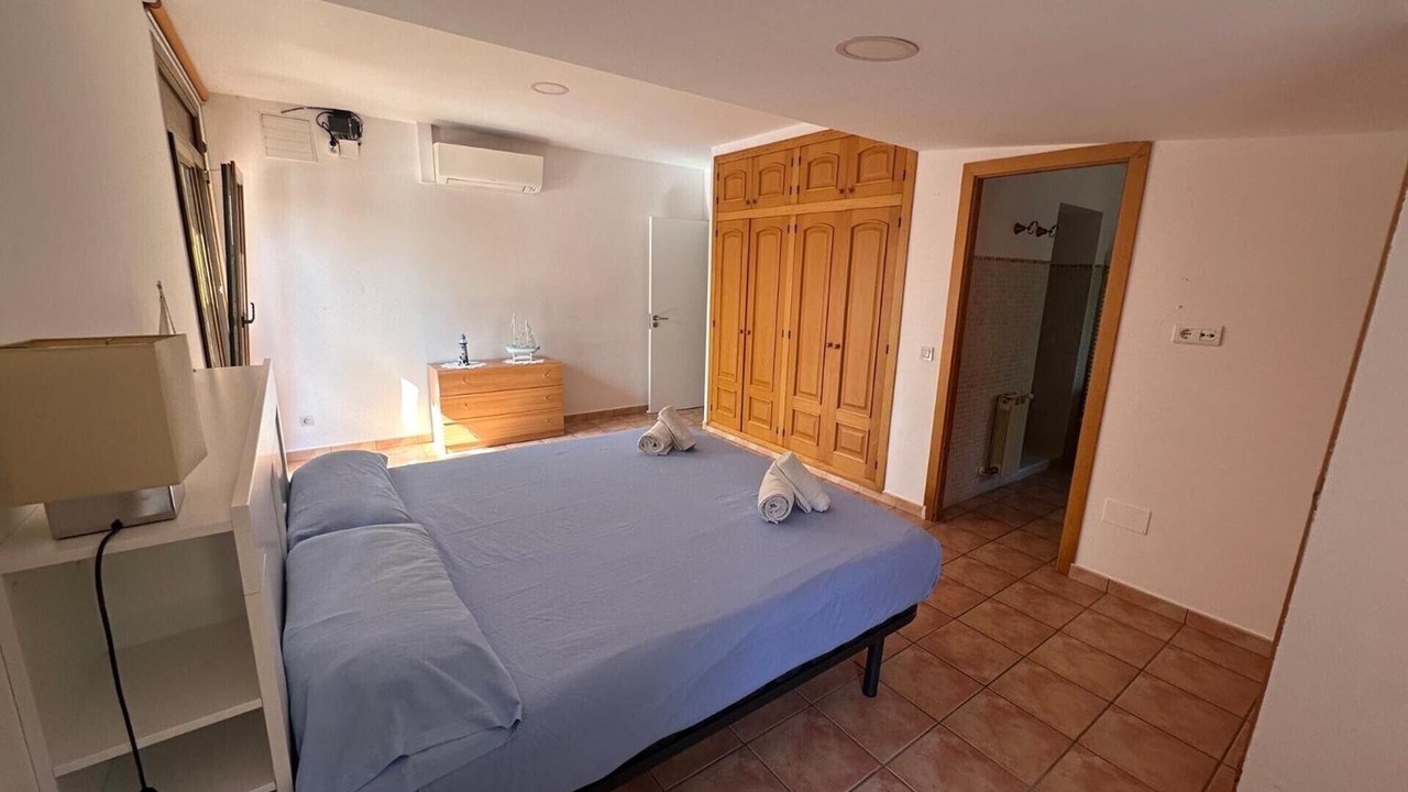 Photo of Bedroom in Pals