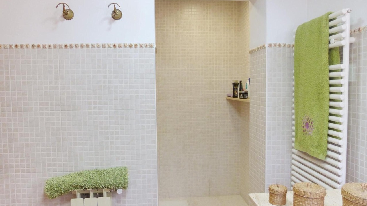 Photo of Bathroom in Pals