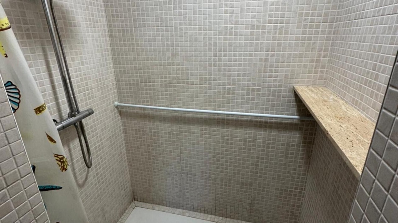 Photo of Bathroom in Pals