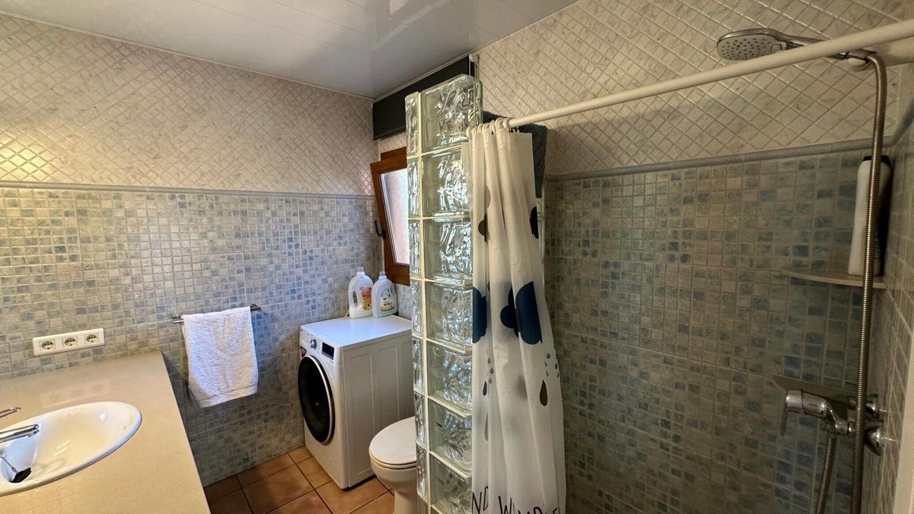 Photo of Bathroom in Pals