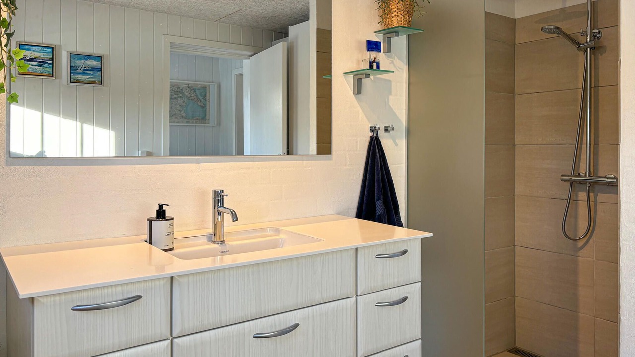 Photo of Bathroom in Hvalpsund