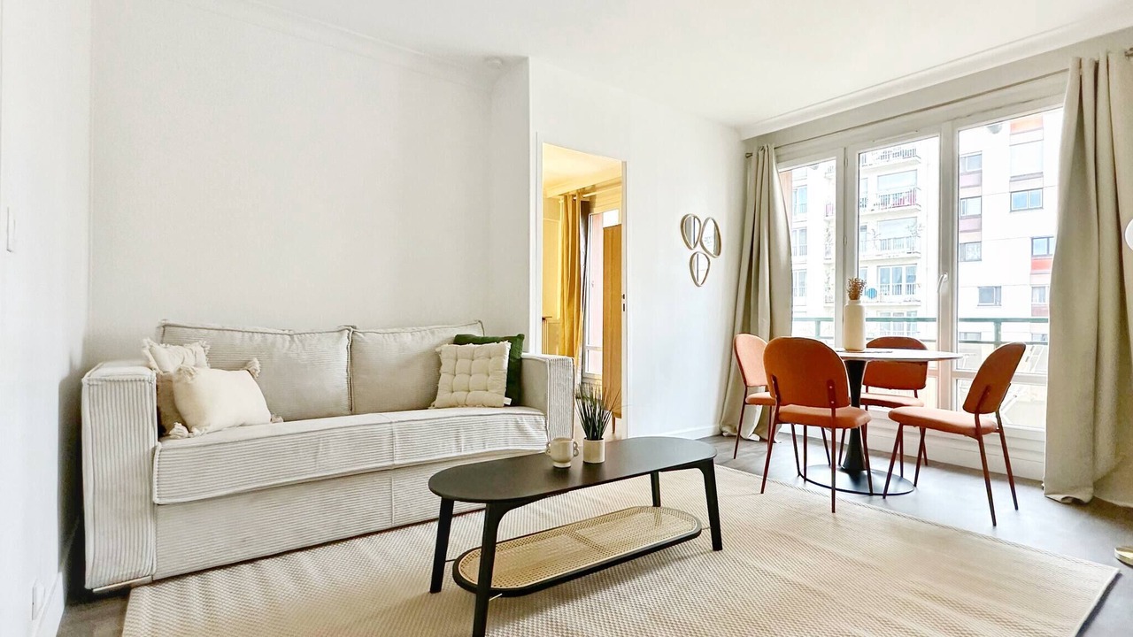 Photo of Livingroom in 20th Arrondissement