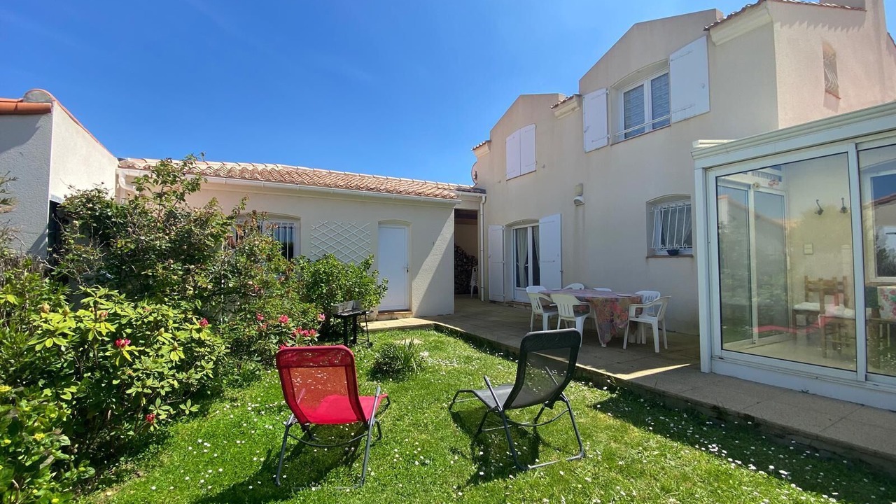 Photo of Outdoor in Brem Sur Mer