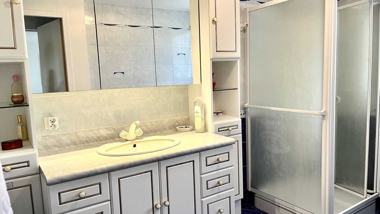 Photo of Bathroom in Brem Sur Mer