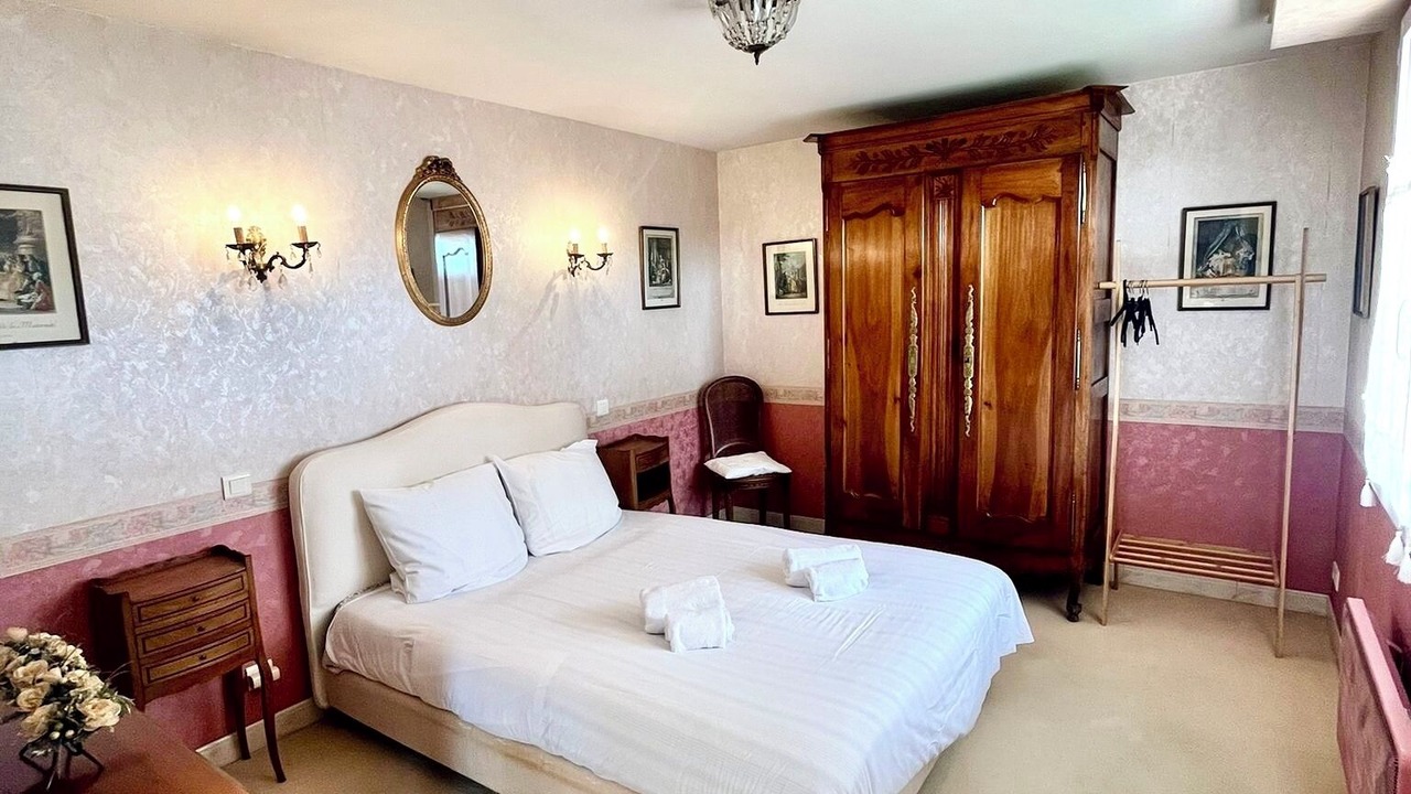 Photo of Bedroom in Brem Sur Mer