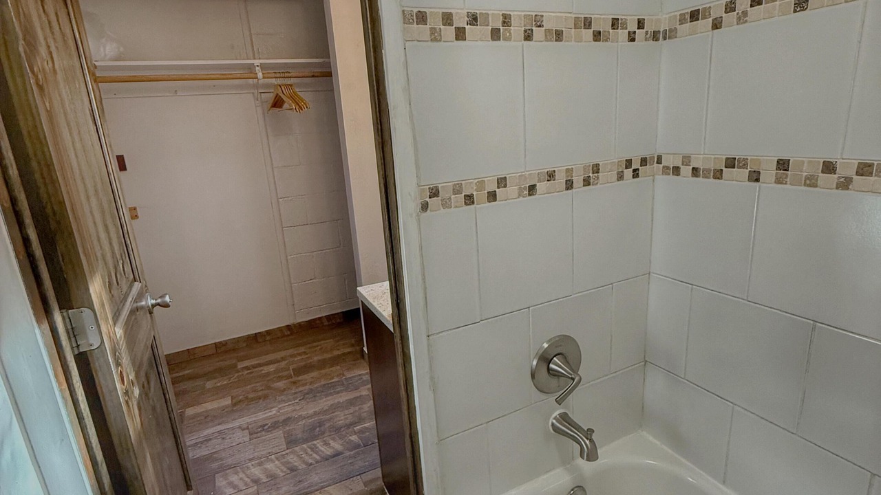 Photo of Bathroom in Bluff