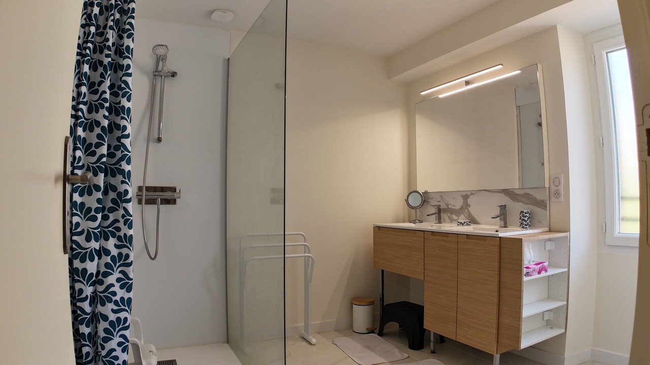 Photo of Bathroom in Rayssac