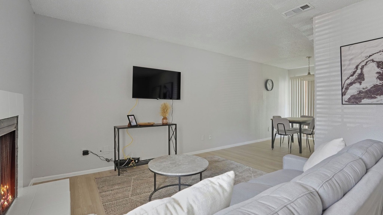 Photo of Livingroom in North San Antonio - SAT