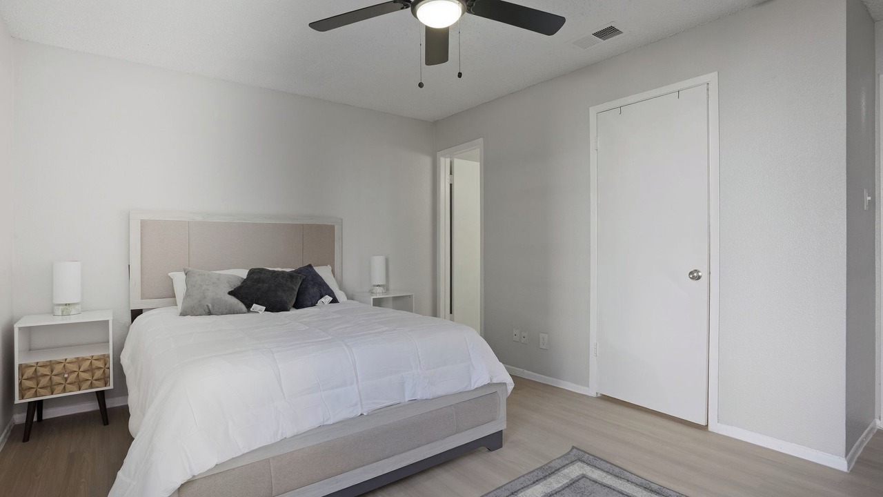 Photo of Bedroom in North San Antonio - SAT