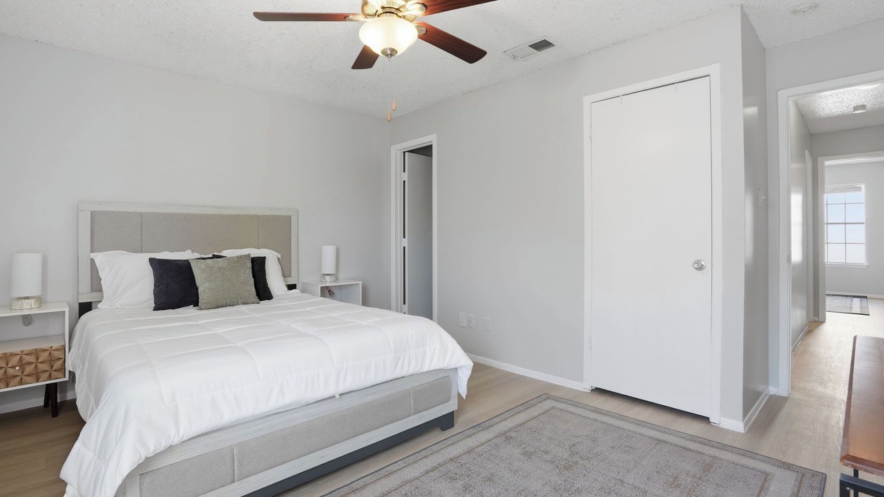 Photo of Bedroom in North San Antonio - SAT