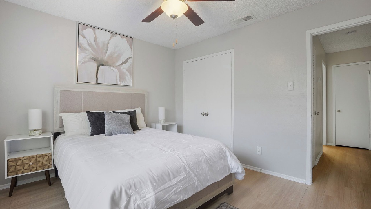 Photo of Bedroom in North San Antonio - SAT