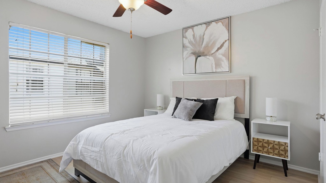 Photo of Bedroom in North San Antonio - SAT