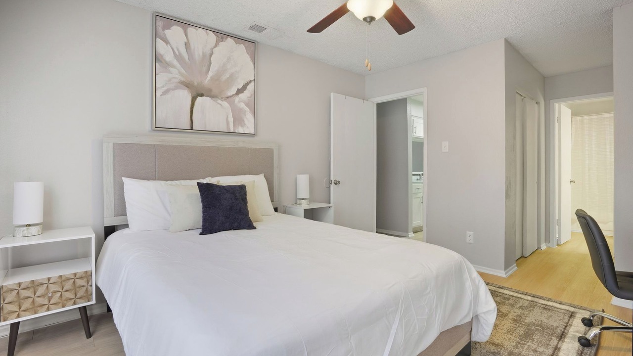 Photo of Bedroom in North San Antonio - SAT