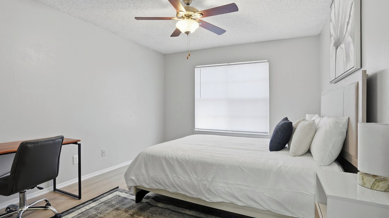 Photo of Bedroom in North San Antonio - SAT