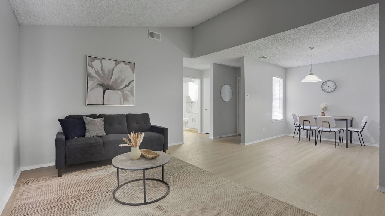 Photo of Livingroom in North San Antonio - SAT