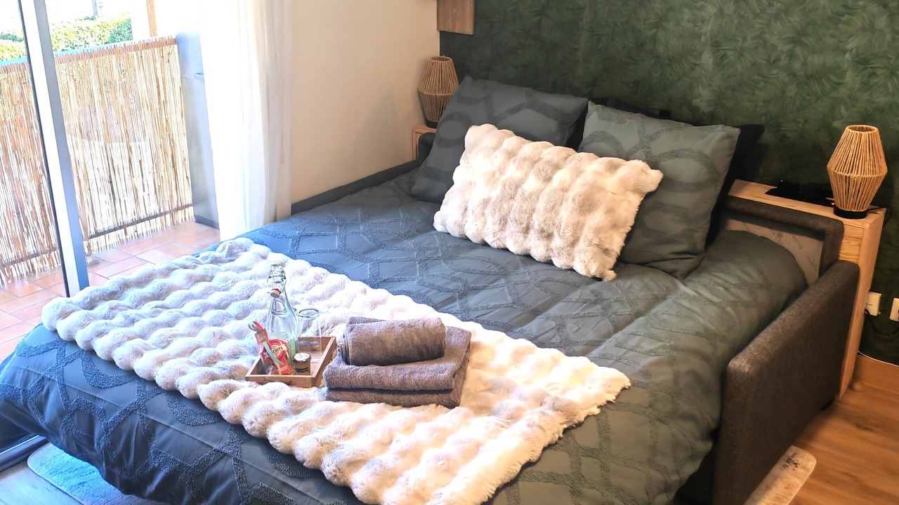 Photo of Bedroom in Savignac-les-Ormeaux