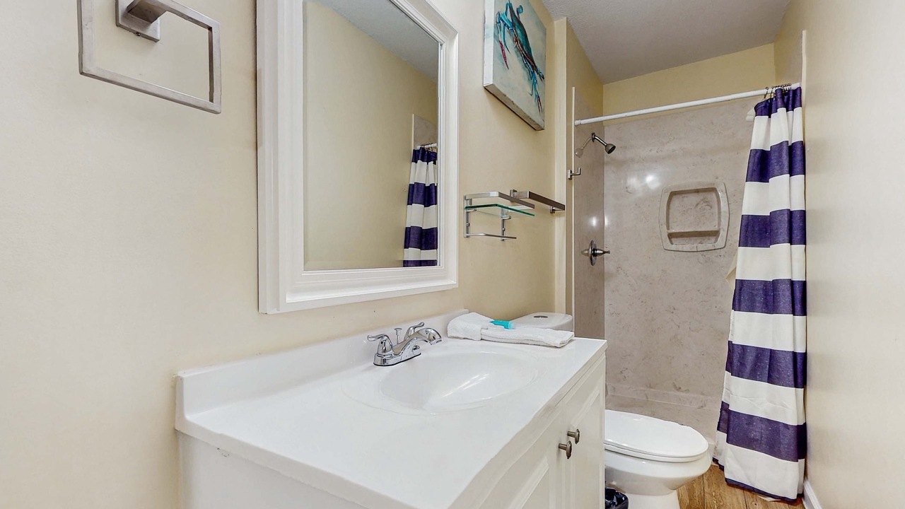 Photo of Bathroom in Holiday Isle