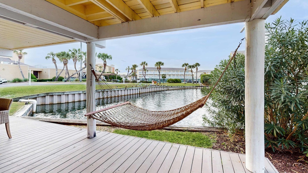 Photo of Patio Balcony in Holiday Isle