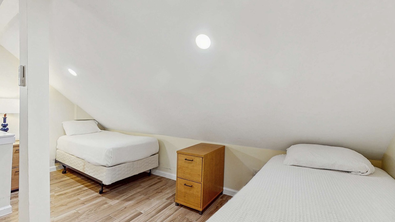 Photo of Bedroom in Holiday Isle