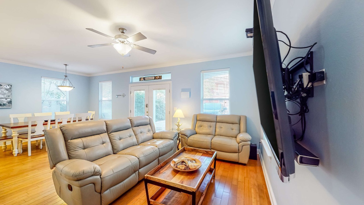 Photo of Livingroom in Villages of Crystal Beach