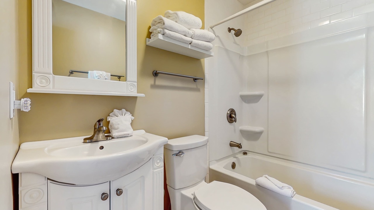 Photo of Bathroom in El Centro Beach